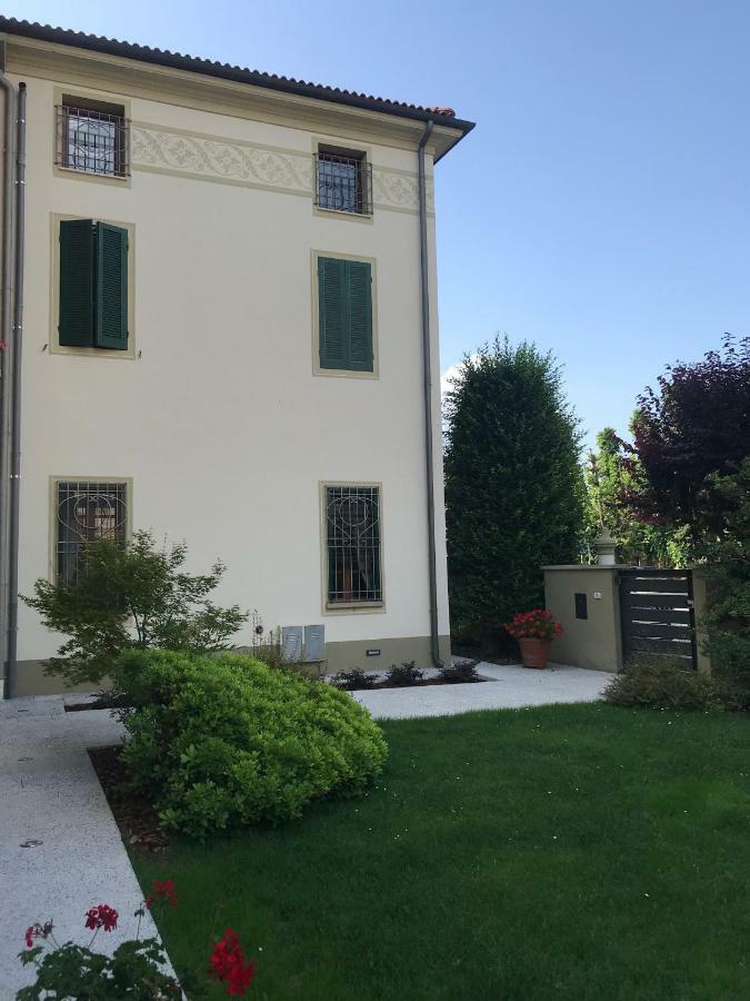 La Sosta Fuori Stazione Bed and Breakfast Brescello Exteriör bild