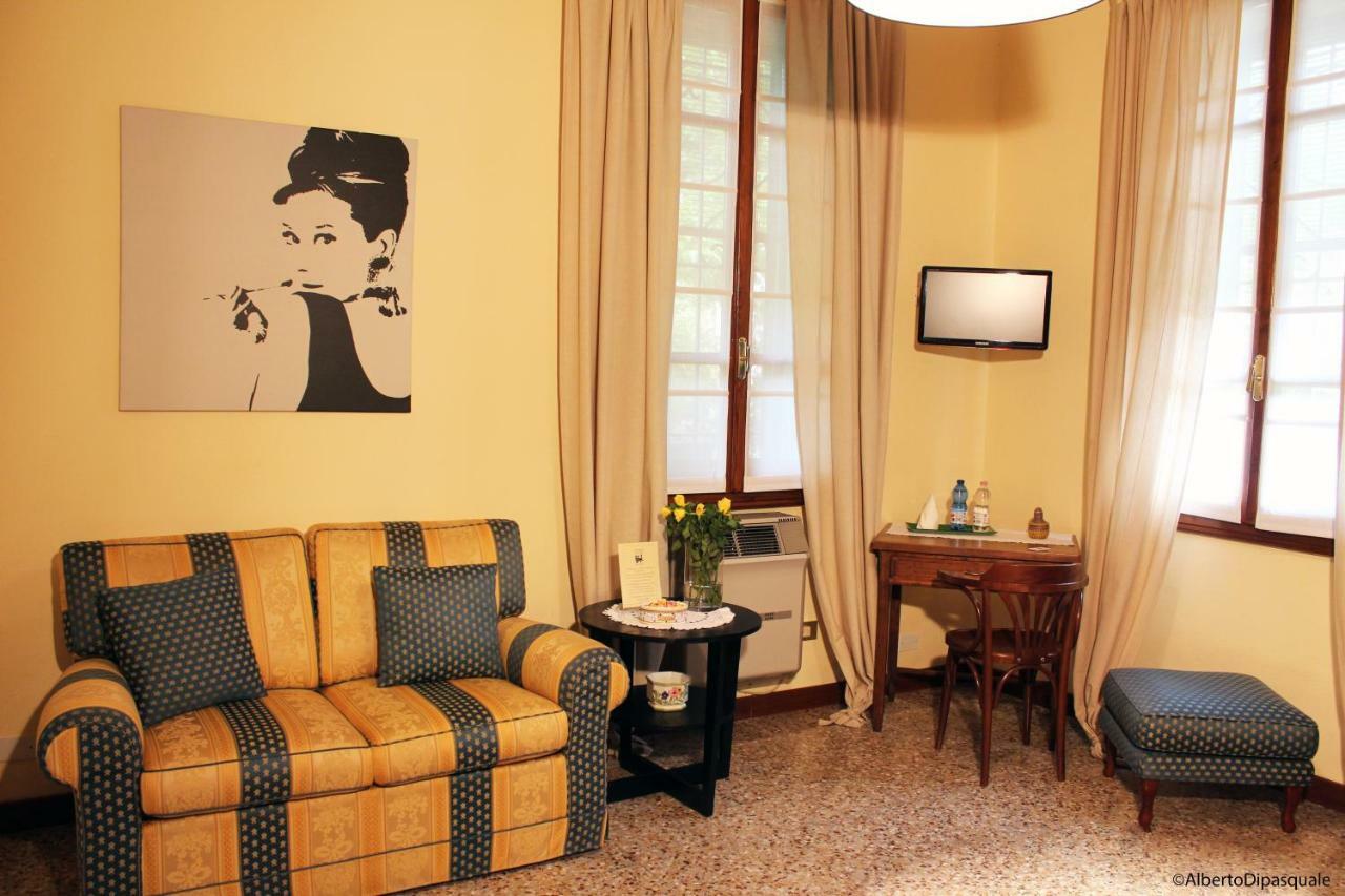 La Sosta Fuori Stazione Bed and Breakfast Brescello Exteriör bild